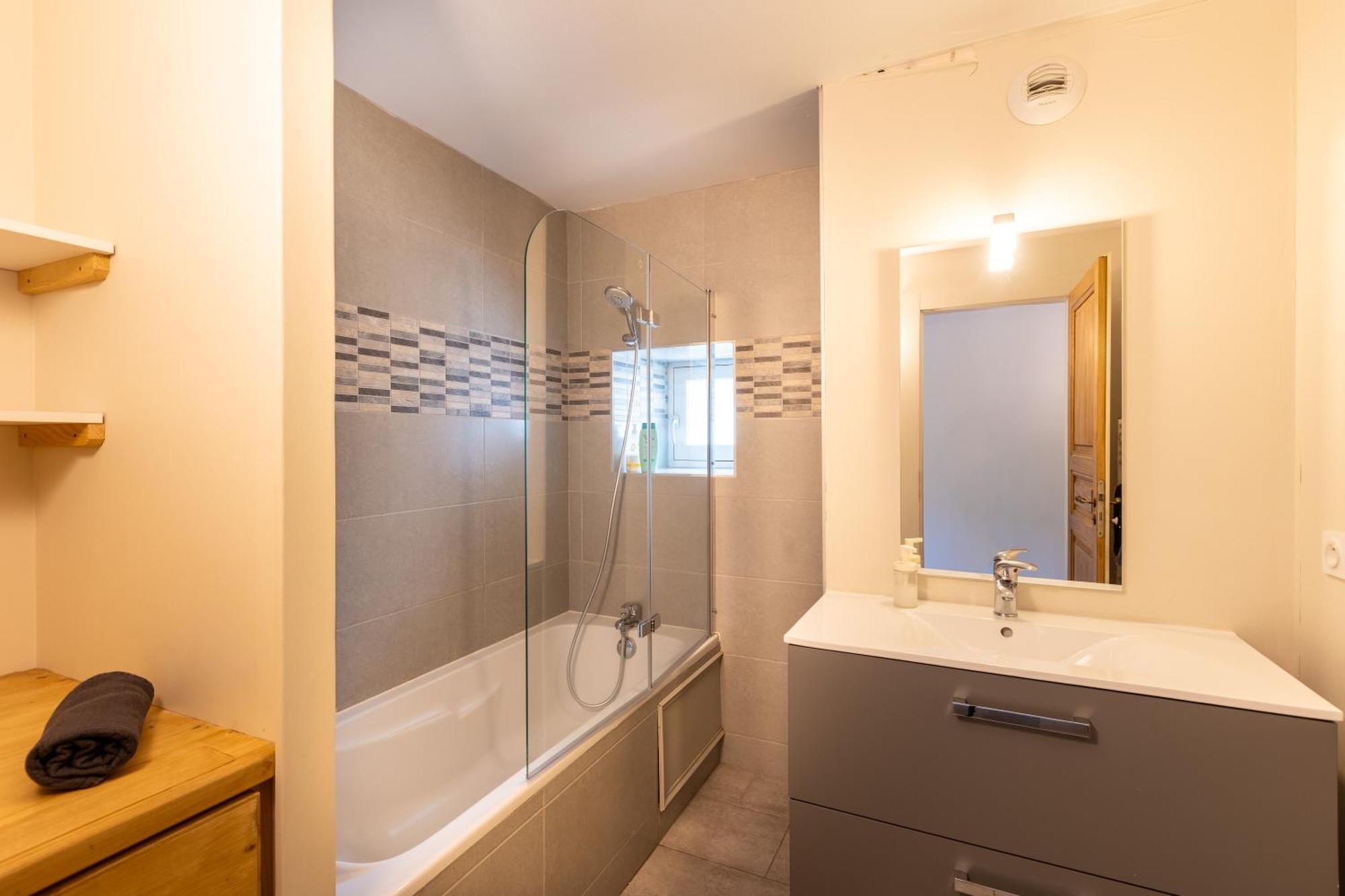La Grande Maison Rouge Angoustrine Номер фото